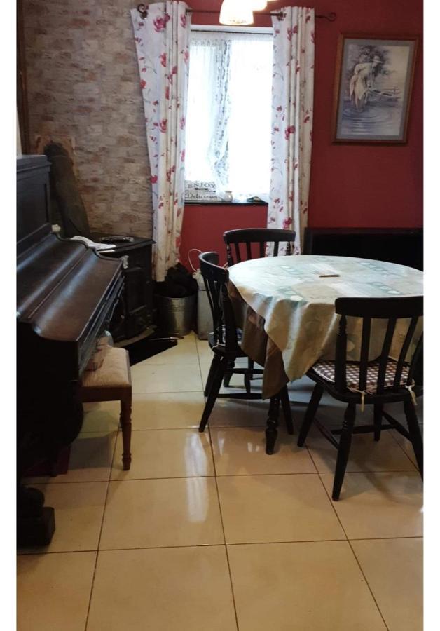 North Lodge Self Contained Guest AccommodationsKilkea エクステリア 写真