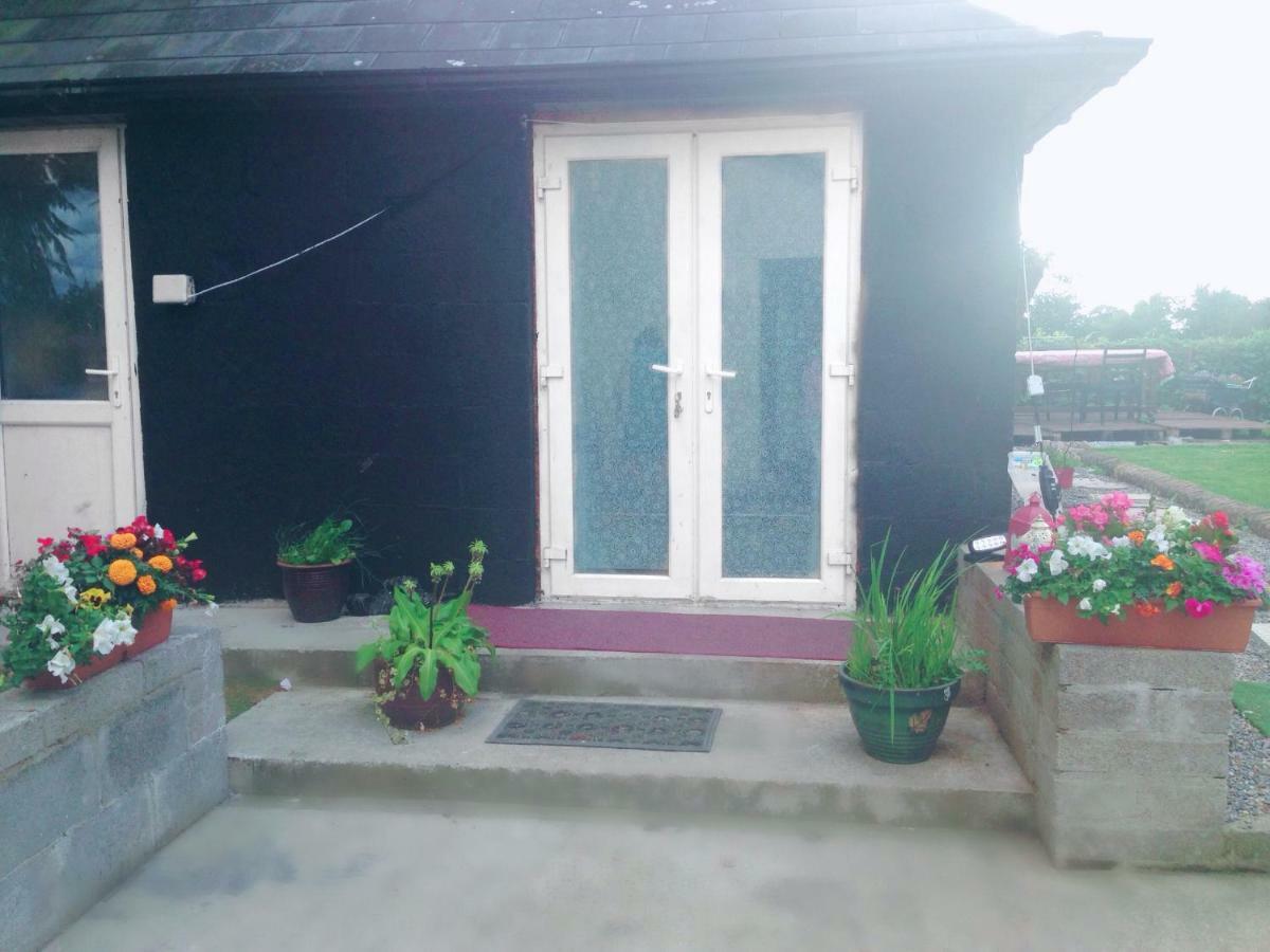 North Lodge Self Contained Guest AccommodationsKilkea エクステリア 写真