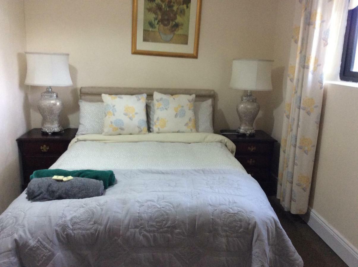 North Lodge Self Contained Guest AccommodationsKilkea エクステリア 写真